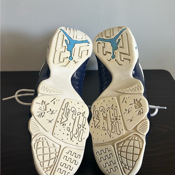 Jordan 9 Retro Pearl Blue - Picture 5 of 7
